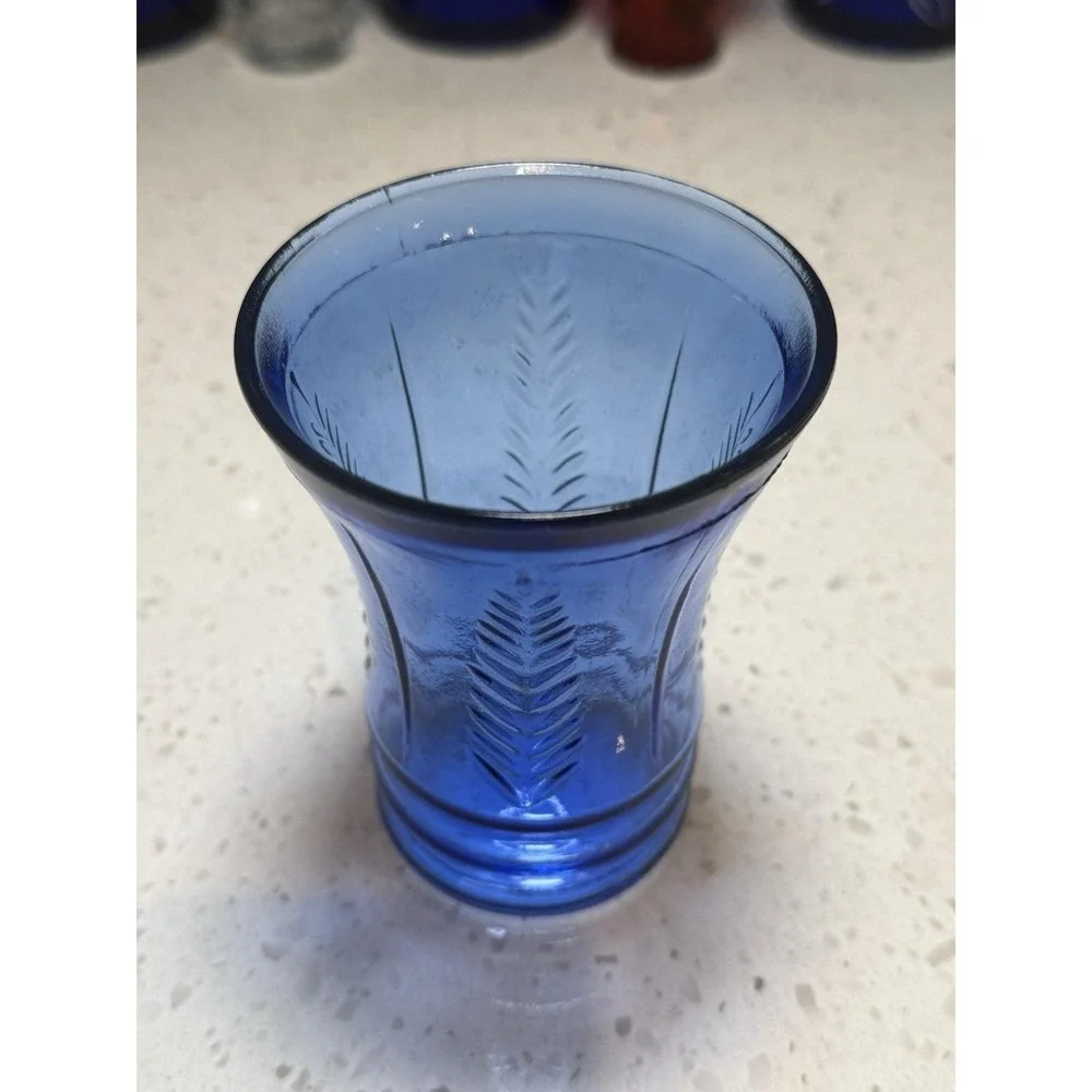 Maryland Glass Cobalt Blue Feather 4 1/2